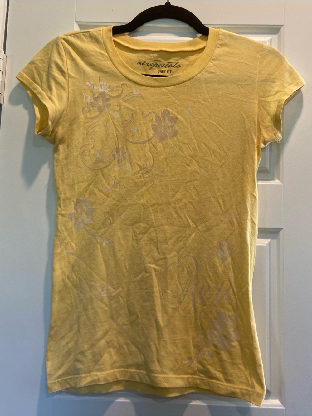 Aeropostale Girls' Yellow Floral Graphic Tee